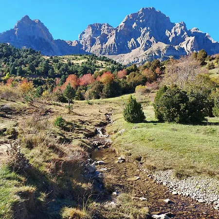 Ruraltena Anayet *